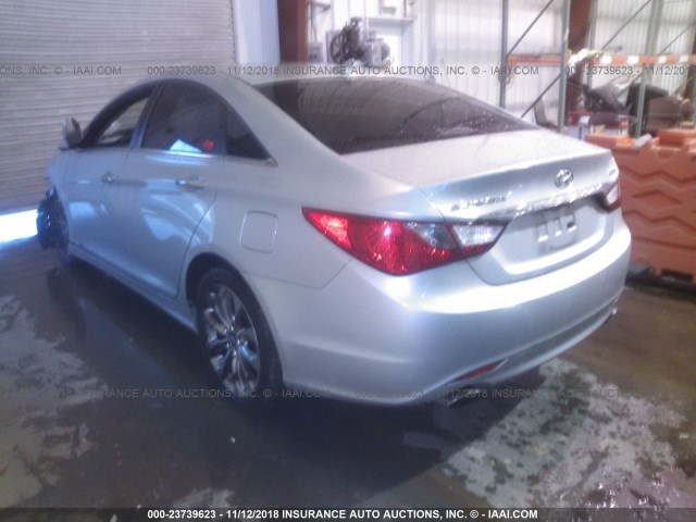 5NPEC4AB3BH241139 - 2011 HYUNDAI SONATA SE/LIMITED SILVER photo 3