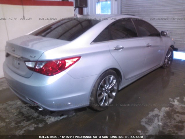 5NPEC4AB3BH241139 - 2011 HYUNDAI SONATA SE/LIMITED SILVER photo 4