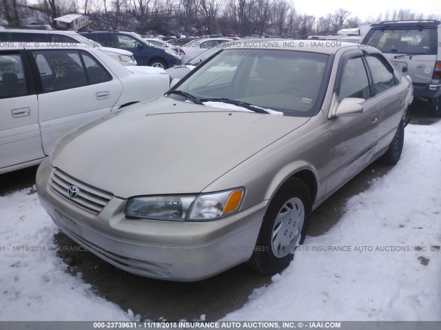 JT2BG22K4X0295248 - 1999 TOYOTA CAMRY LE/XLE GOLD photo 2
