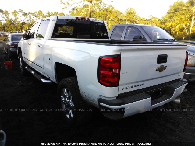 1GC1KWEY0JF206028 - 2018 CHEVROLET SILVERADO K2500 HEAVY DUTY LTZ WHITE photo 3