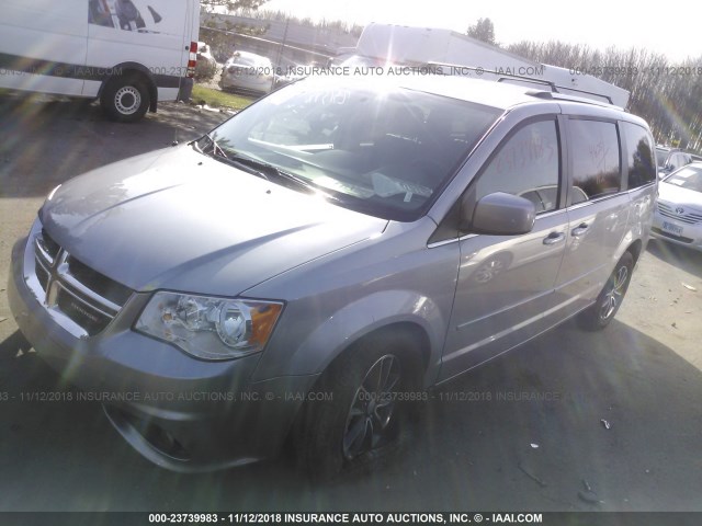 2C4RDGCG4HR842337 - 2017 DODGE GRAND CARAVAN SXT SILVER photo 2