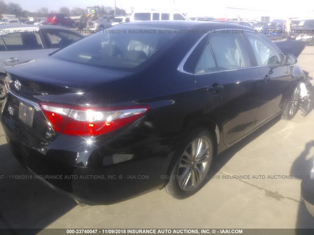 4T1BF1FK1FU060324 - 2015 TOYOTA CAMRY LE/XLE/SE/XSE BLACK photo 4