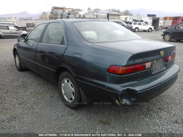 4T1BG22K9VU029622 - 1997 TOYOTA CAMRY CE/LE/XLE GREEN photo 3