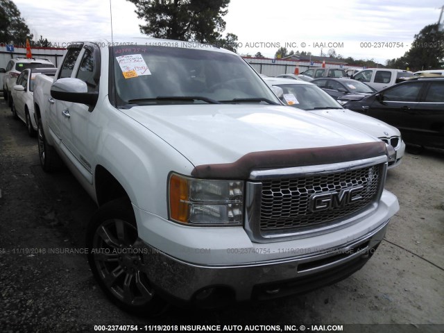 3GTP1VE00BG109686 - 2011 GMC SIERRA C1500 SLE WHITE photo 1