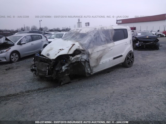 KNDJT2A2XB7276168 - 2011 KIA SOUL +/!/SPORT WHITE photo 2