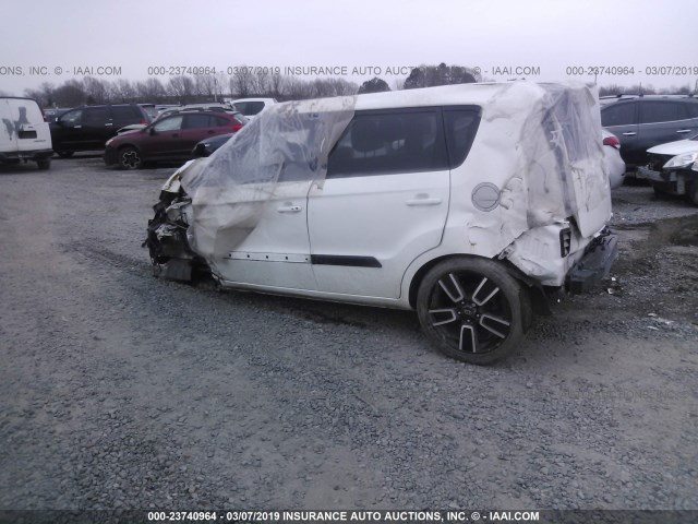 KNDJT2A2XB7276168 - 2011 KIA SOUL +/!/SPORT WHITE photo 3