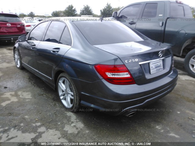 WDDGF4HB8DA868909 - 2013 MERCEDES-BENZ C 250 GRAY photo 3