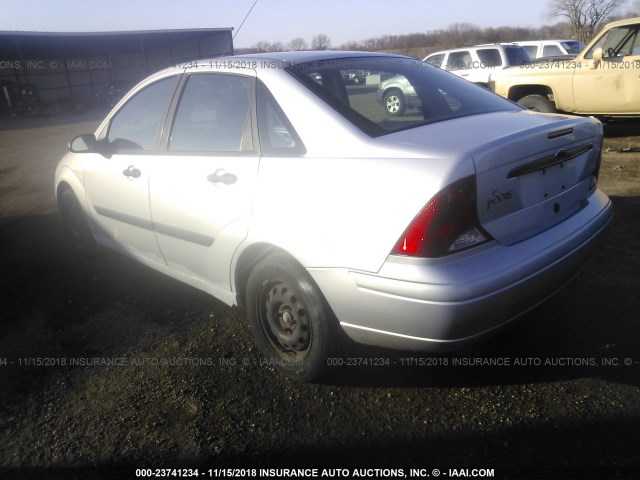 1FAFP33P63W295225 - 2003 FORD FOCUS LX SILVER photo 3