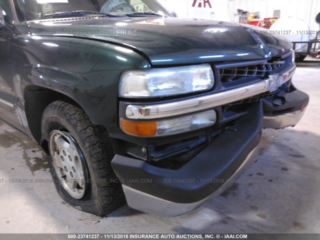 2GCEC19V121419225 - 2002 CHEVROLET SILVERADO C1500 GREEN photo 6