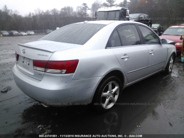 5NPEU46FX7H259296 - 2007 HYUNDAI SONATA SE/LIMITED SILVER photo 4