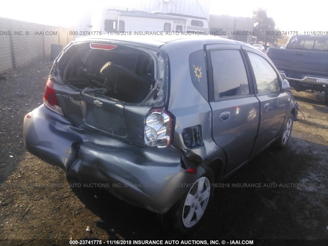 KL1TD66626B673957 - 2006 CHEVROLET AVEO LS GRAY photo 4