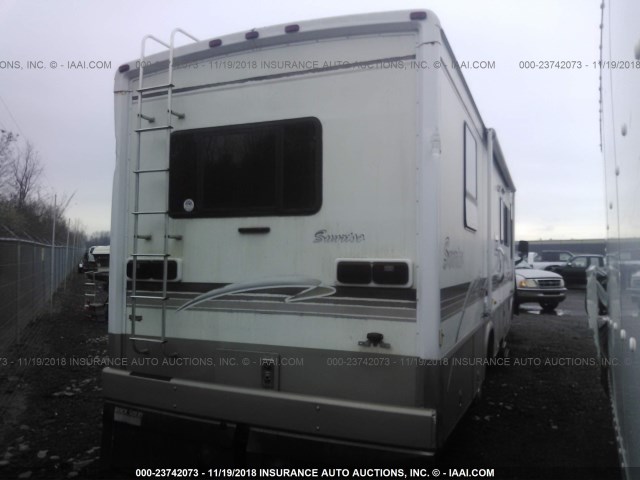 5B4LP57G313327071 - 2001 WORKHORSE CUSTOM CHASSIS MOTORHOME CHASSIS P3500 Unknown photo 4