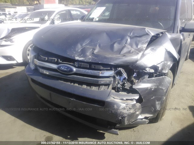 2FMGK5BCXABA54155 - 2010 FORD FLEX SE GRAY photo 6