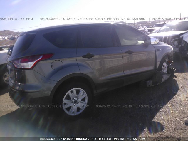 1FMCU0F73EUC08486 - 2014 FORD ESCAPE S GRAY photo 4