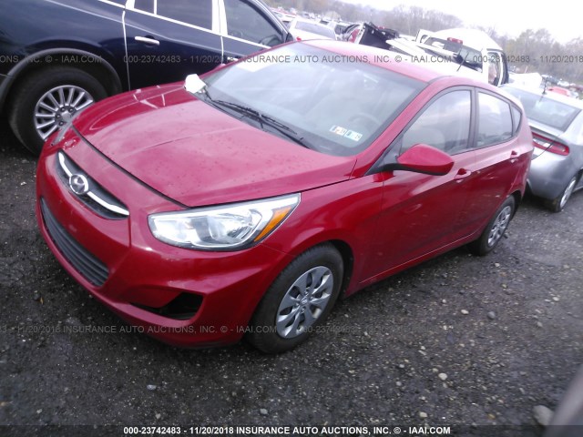 KMHCT5AE2GU248101 - 2016 HYUNDAI ACCENT SE RED photo 2