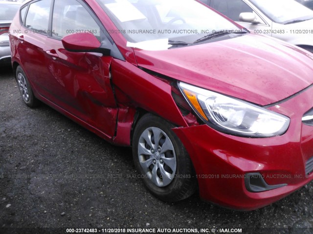 KMHCT5AE2GU248101 - 2016 HYUNDAI ACCENT SE RED photo 6