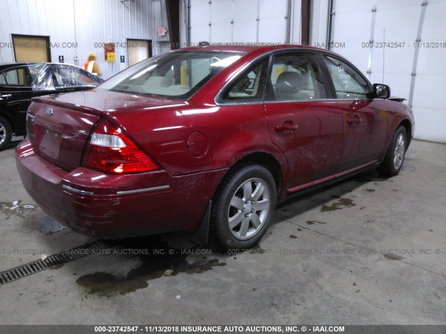 1FAHP27107G162971 - 2007 FORD FIVE HUNDRED SEL MAROON photo 4