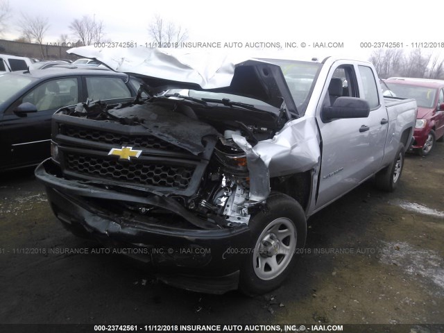 1GCRCPEHXEZ383549 - 2014 CHEVROLET SILVERADO C1500 SILVER photo 2