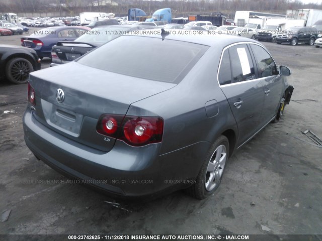 3VWRZ71K29M177677 - 2009 VOLKSWAGEN JETTA SE/SEL GRAY photo 4