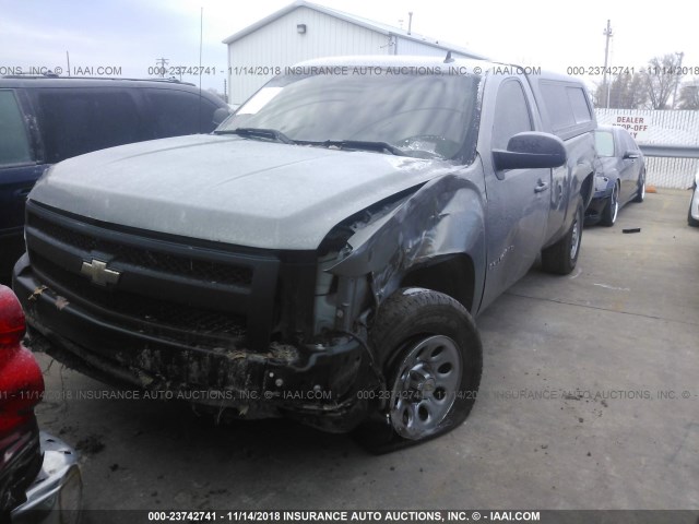 1GCEC14CX7Z553767 - 2007 CHEVROLET SILVERADO C1500 TAN photo 2