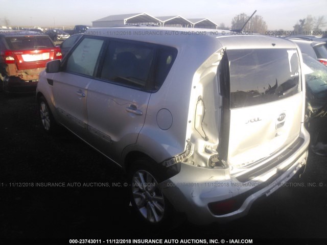 KNDJT2A60D7754409 - 2013 KIA SOUL +/!/SPORT SILVER photo 3