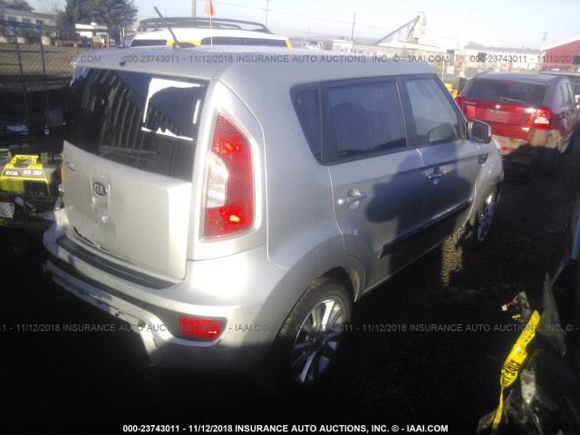 KNDJT2A60D7754409 - 2013 KIA SOUL +/!/SPORT SILVER photo 4