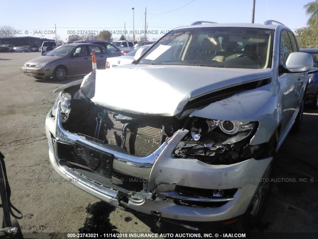 WVGBE77L98D016524 - 2008 VOLKSWAGEN TOUAREG 2 V6 SILVER photo 10