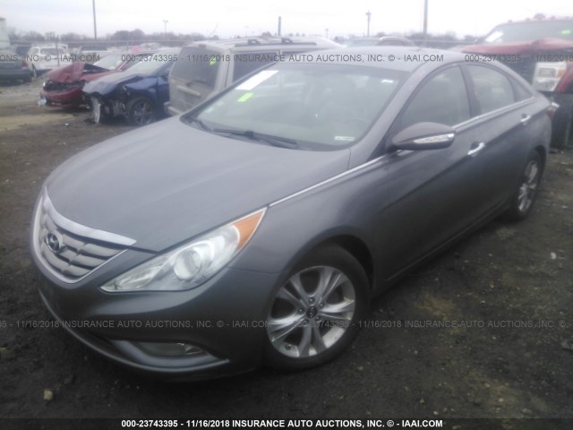 5NPEC4AC7BH086376 - 2011 HYUNDAI SONATA SE/LIMITED GRAY photo 2