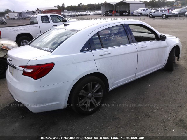 1C3CCBAB7DN704693 - 2013 CHRYSLER 200 LX WHITE photo 4