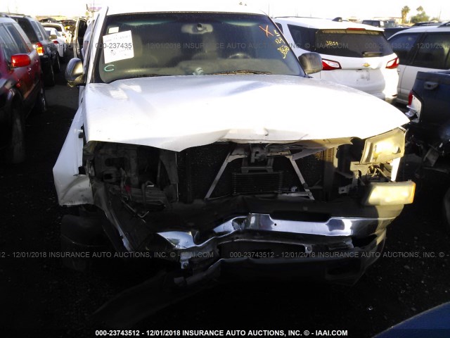 1GCEC19VX5Z202624 - 2005 CHEVROLET SILVERADO C1500 WHITE photo 6