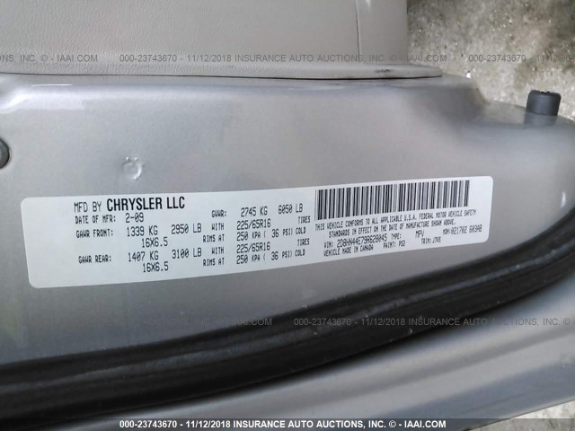 2D8HN44E79R628045 - 2009 DODGE GRAND CARAVAN SE GRAY photo 9