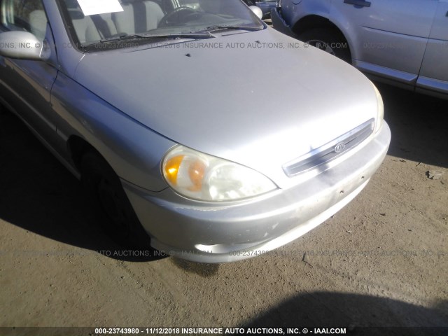 KNADC123126178079 - 2002 KIA RIO SILVER photo 6