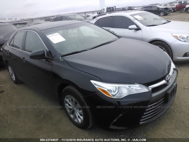 4T4BF1FK9FR507732 - 2015 TOYOTA CAMRY LE/XLE/SE/XSE BLACK photo 1
