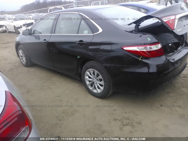 4T4BF1FK9FR507732 - 2015 TOYOTA CAMRY LE/XLE/SE/XSE BLACK photo 3