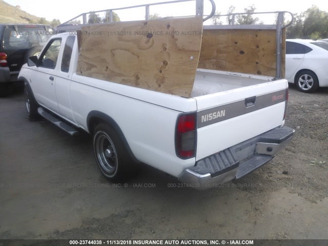 1N6DD26S1YC319621 - 2000 NISSAN FRONTIER KING CAB XE WHITE photo 3
