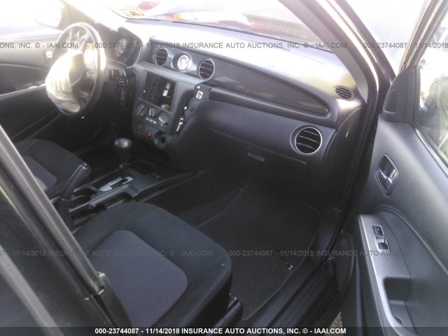 JA4LZ41F06U001805 - 2006 MITSUBISHI OUTLANDER SE შავი ფოტო 5