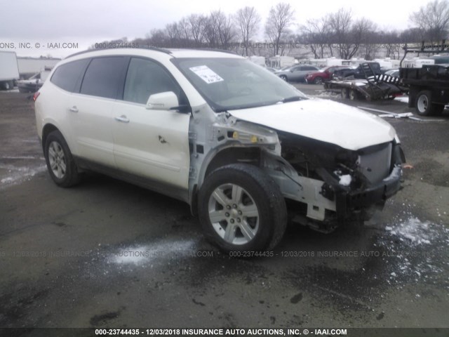 1GNKVJED8CJ110165 - 2012 CHEVROLET TRAVERSE LT WHITE photo 1