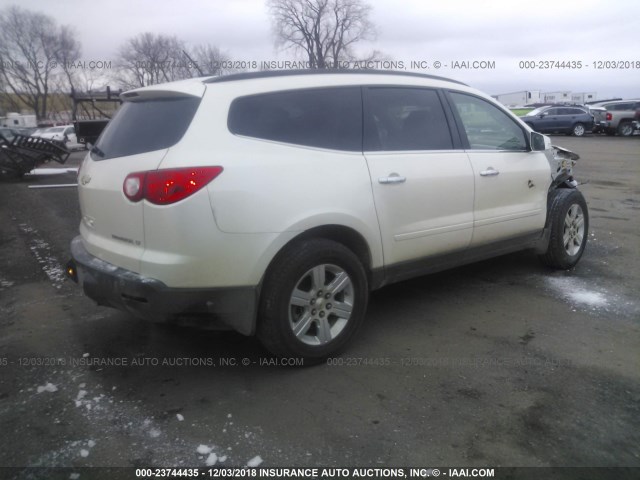 1GNKVJED8CJ110165 - 2012 CHEVROLET TRAVERSE LT WHITE photo 4