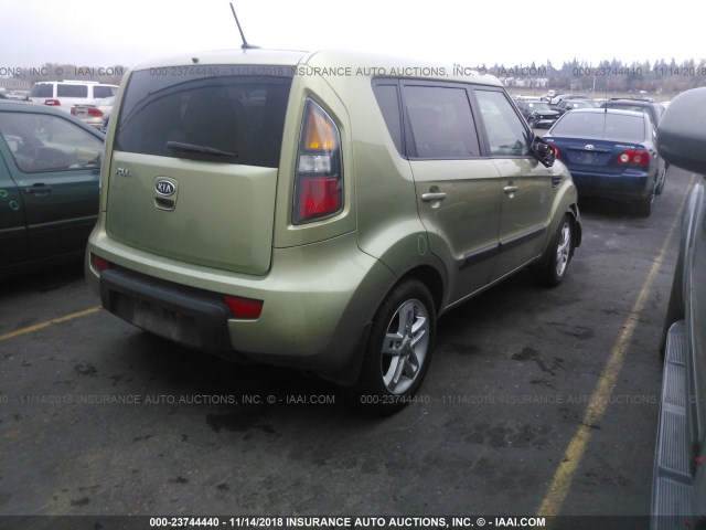 KNDJT2A27B7315427 - 2011 KIA SOUL +/!/SPORT GREEN photo 4