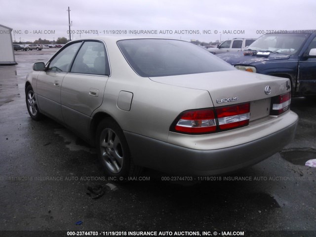 JT8BF28G6Y0248655 - 2000 LEXUS ES 300 TAN photo 3