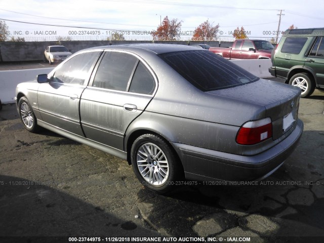 WBADT63402CK27794 - 2002 BMW 530 GRAY photo 3