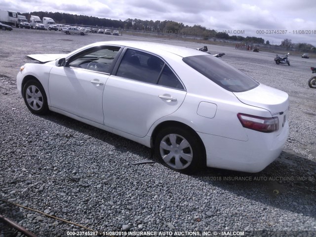 JTNBE46K373031905 - 2007 TOYOTA CAMRY NEW GENERAT CE/LE/XLE/SE WHITE photo 3