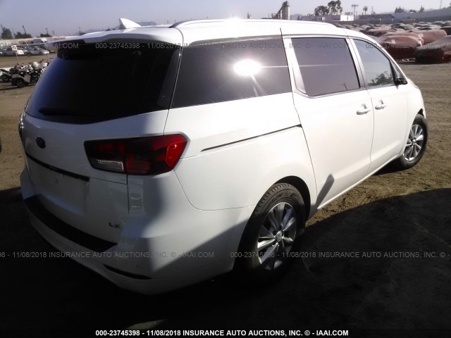 KNDMB5C12H6315176 - 2017 KIA SEDONA LX WHITE photo 4