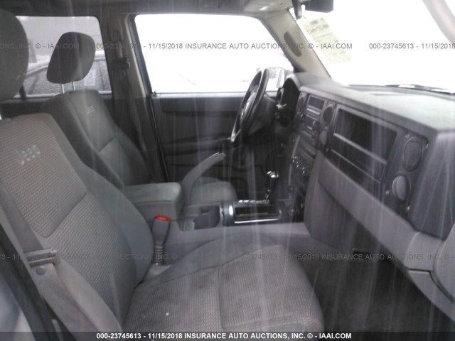 1J8HH48KX7C622597 - 2007 JEEP COMMANDER Gümüş foto 5