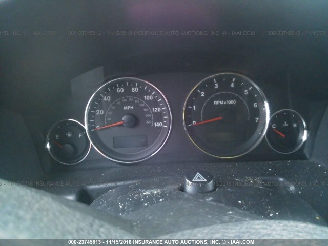 1J8HH48KX7C622597 - 2007 JEEP COMMANDER Gümüş foto 7