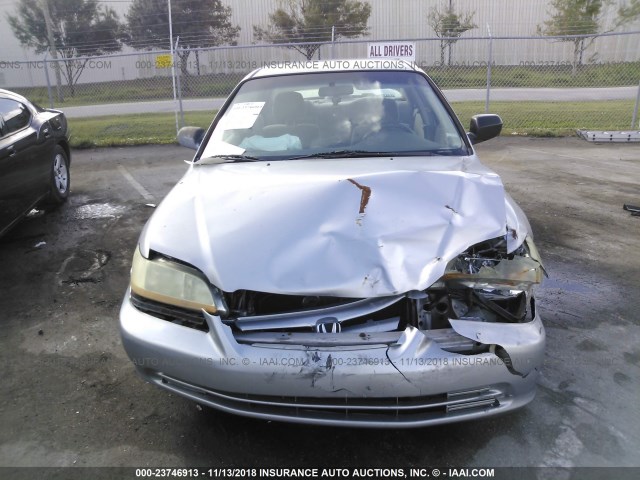 1HGCF86601A088003 - 2001 HONDA ACCORD VALUE SILVER photo 6