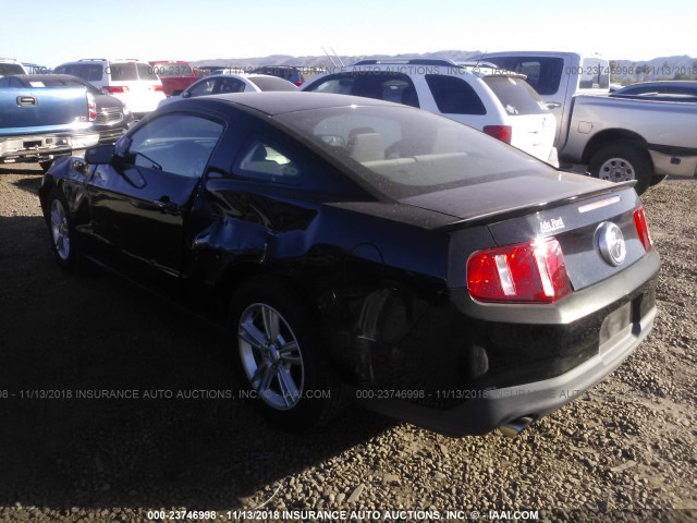 1ZVBP8AMXB5168879 - 2011 FORD MUSTANG BLACK photo 3