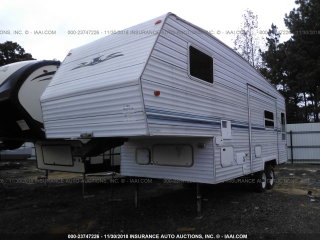 1SN300L271D000669 - 2001 NOMAD CAMPER FIFTH WHEEL  WHITE photo 2