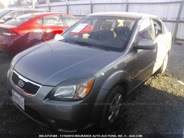 KNADH4A31B6711861 - 2011 KIA RIO LX/SX GRAY photo 2