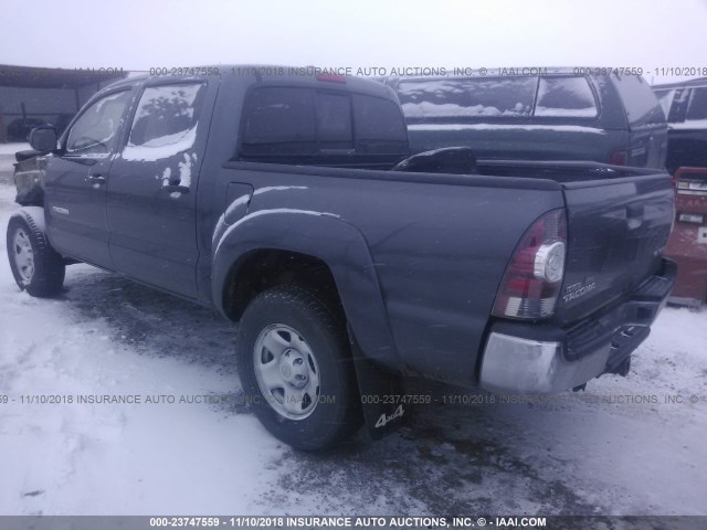 3TMLU4EN9BM068181 - 2011 TOYOTA TACOMA DOUBLE CAB 灰色 照片 3